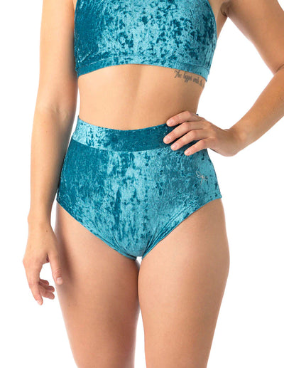 dragonfly lola pole shorts velvet turquoise#colour_turquoise