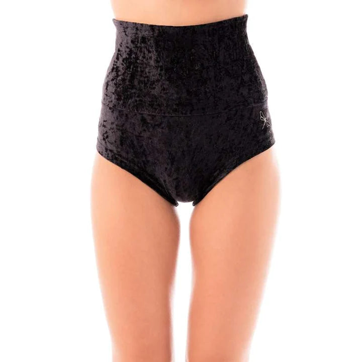 dragonfly betty pole shorts black velvet#colour_black